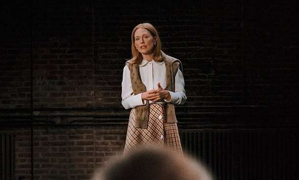 The Debut: Julianne Moore v rozkošné komedii dokazuje, že není malých rolí | Fandíme filmu