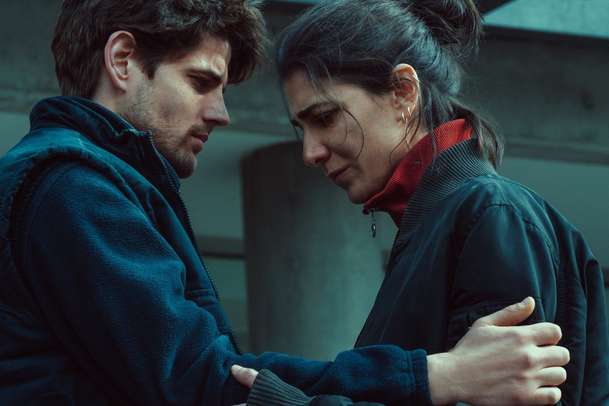 Falešné pravdy: Netflix přinese psychologickou detektivku | Fandíme filmu