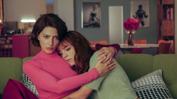 Hořké svátky: Uznávaný režisér Pedro Almodóvar je zpátky s novým dramatem | Fandíme filmu
