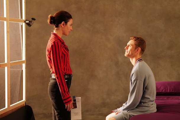 Hořké svátky: Uznávaný režisér Pedro Almodóvar je zpátky s novým dramatem | Fandíme filmu