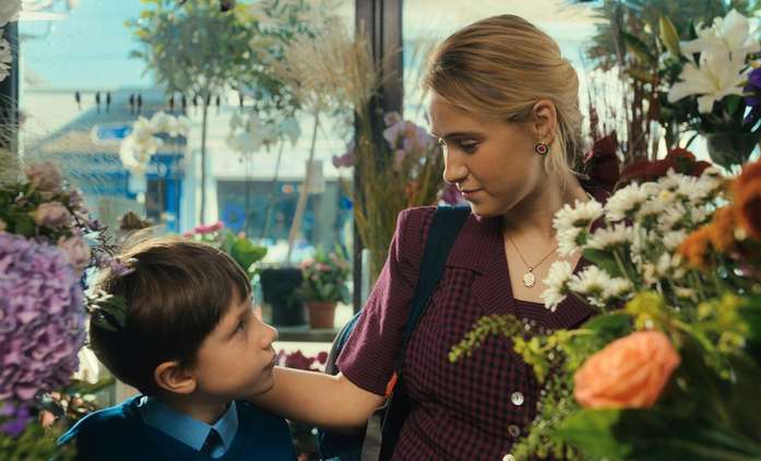 Jak se naučit dýchat pod vodou: Život se žralokem ve střeše není peříčko | Fandíme filmu