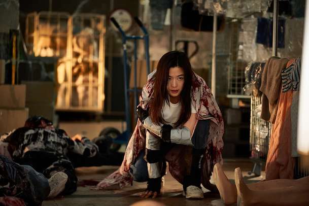 Kolonie: Do Česka vstupuje nový zombie horor s kolektivními nakaženými | Fandíme filmu
