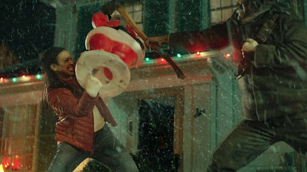 Unholy Night: Hororová komedie pošle na rodinu mrtvou babičku | Fandíme filmu
