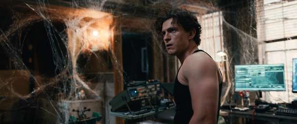 Spider-Man: Zbrusu nový den – Další trailer rekapituluje Parkerův trudný život | Fandíme filmu