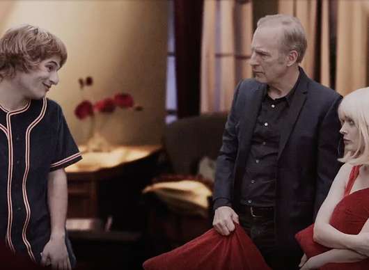 The Room Returns!: Bob Odenkirk vystupuje v remaku "nejhoršího filmu všech dob" | Fandíme filmu