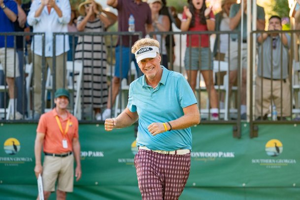 The Hawk: Will Ferrell vyráží na golfové hřiště v nové Netflix komedii | Fandíme serialům
