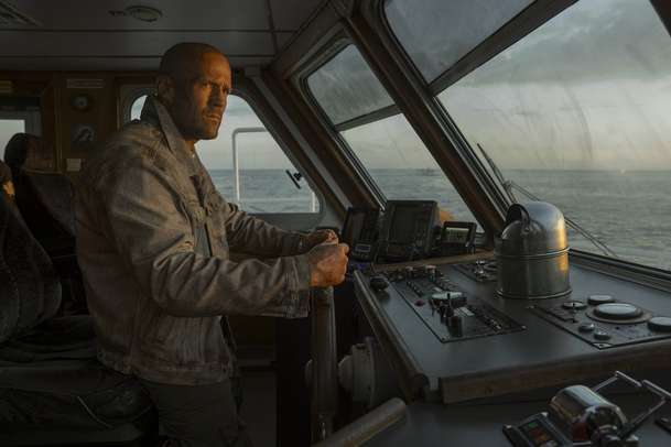 Mutiny: Jason Statham předvádí svou další ostrou rubačku v novém traileru | Fandíme filmu