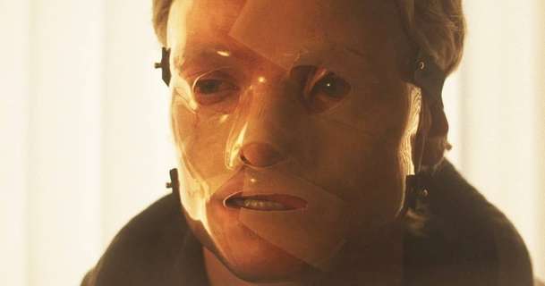 Clayface: Trailer vykresluje hrůzu života s „tekutým“ obličejem | Fandíme filmu