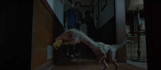 Konec Oak Street: Zápolení s dinosaury v poslední ukázce vypadá skvěle | Fandíme filmu