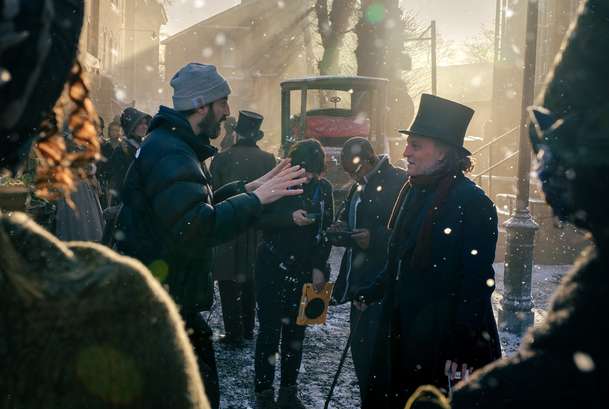 Ebenezer: Vánoční koleda – Johnny Depp je zpátky v záři reflektorů, spolu se sváteční klasikou | Fandíme filmu