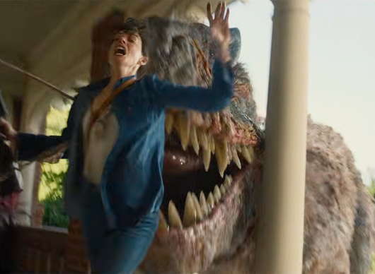 Konec Oak Street: Zápolení s dinosaury v poslední ukázce vypadá skvěle | Fandíme filmu