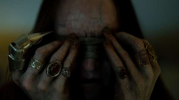 Insidious: Jsou mezi námi – Oblíbená hororová série nabírá zcela nový směr | Fandíme filmu