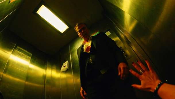 Bad Day at the Office: Akční film je celý podaný z pohledu první osoby | Fandíme filmu