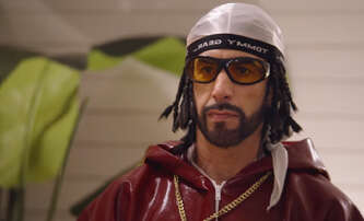 Ali G: Who Iz I? - V novém traileru chystanou komedii propaguje Borat | Fandíme filmu