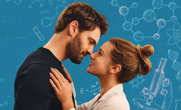 Hypotéza lásky: V nové komedii se láska tak dlouho předstírá, až je na spadnutí | Fandíme filmu
