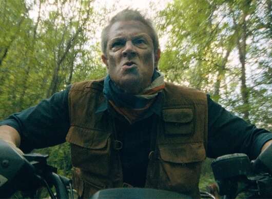 Tiny Fugitives: Johnny Knoxville v bláznivé komedii loví děcka jako zvěř | Fandíme filmu