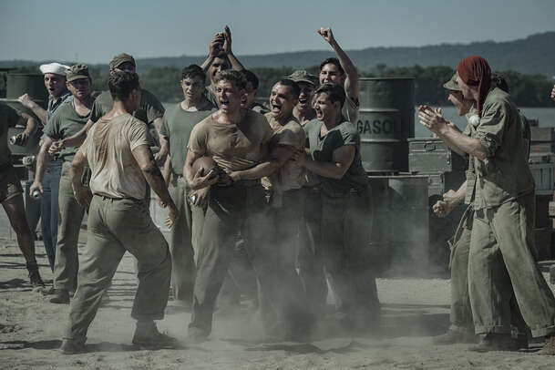 Komáří pohár: Drsná válečná podívaná od Netflixu ukázala trailer | Fandíme filmu
