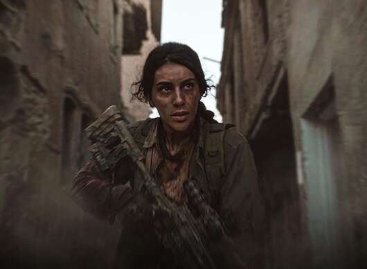 No Paradise If You Are Killed by a Woman: Sniperské drama postaví jedinou ostřelovačku proti ISIS | Fandíme filmu