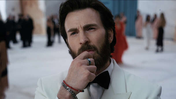 Oběť: Chris Evans v provokativní komedii míří na smrt – nový trailer | Fandíme filmu