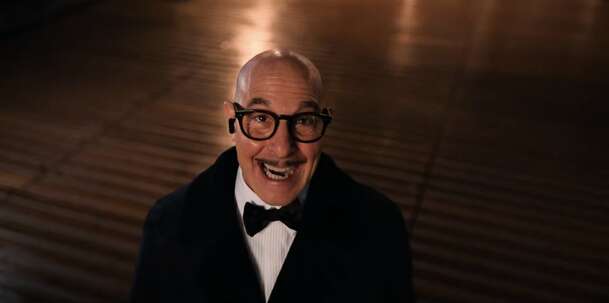 Masterplan: Stanley Tucci krade Monu Lisu v novém napínavém bijáku | Fandíme filmu