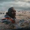 Above the Below: Idris Elba jako kosmonaut bojuje o život | Fandíme filmu