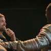 Above the Below: Idris Elba jako kosmonaut bojuje o život | Fandíme filmu