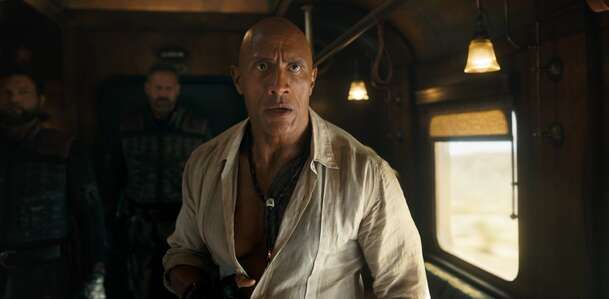 Jumanji: Velký útěk – The Rock jako akční mamka v novém traileru | Fandíme filmu