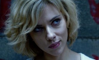 Box Office: Scarlett nakopala Rockovi zadek | Fandíme filmu