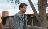 2 Guns: Denzel Washington a Mark Wahlberg na oficiální fotce | Fandíme filmu