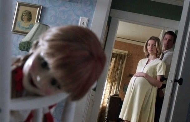 Annabelle straší v novém traileru | Fandíme filmu
