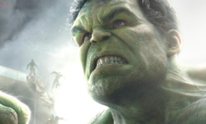 Avengers: Age of Ultron - Plakát s Hulkem a TV spot | Fandíme filmu