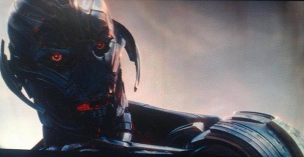 Avengers 2: Hulkbuster a Ultron na screenshotech | Fandíme filmu