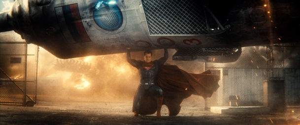 Batman v Superman: Ještě tři trailery, videa, fotky | Fandíme filmu