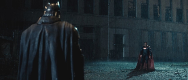 Batman v Superman: Ještě tři trailery, videa, fotky | Fandíme filmu