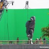 Batman v Superman: Nové fotky Supermanovy sochy | Fandíme filmu