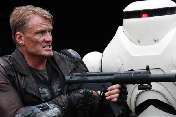 Battle of the Damned: Dolph Lundgren kosí zombíky | Fandíme filmu