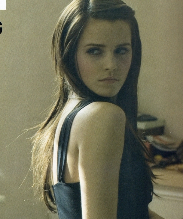 The Bling Ring: Emma Watson tančí u tyče | Fandíme filmu