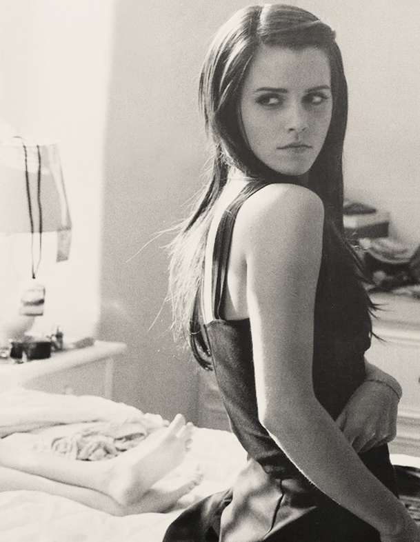 The Bling Ring: Emma Watson tančí u tyče | Fandíme filmu