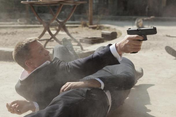 Bond 25: Craig chce, aby točil Villeneuve | Fandíme filmu