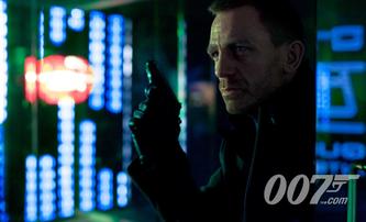 Bond 25: Craig chce, aby točil Villeneuve | Fandíme filmu