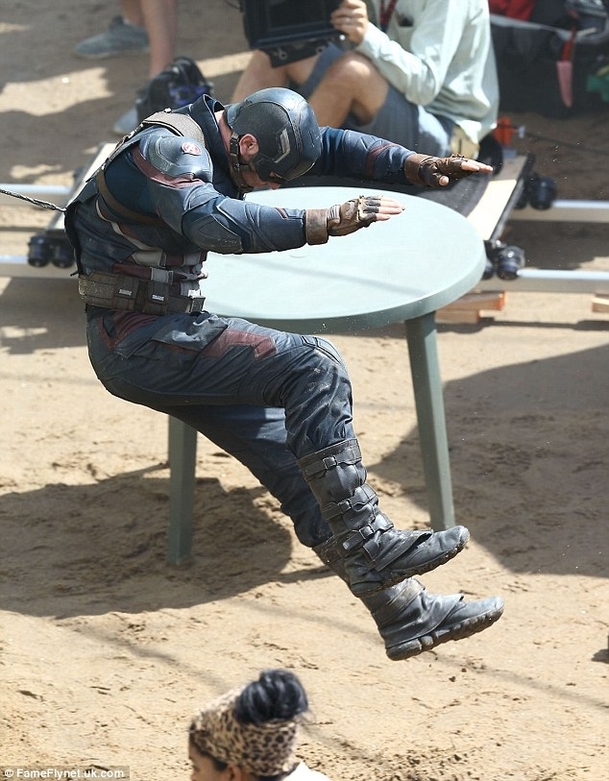 Captain America 3: Paul "Ant-Man" Rudd na scéně | Fandíme filmu