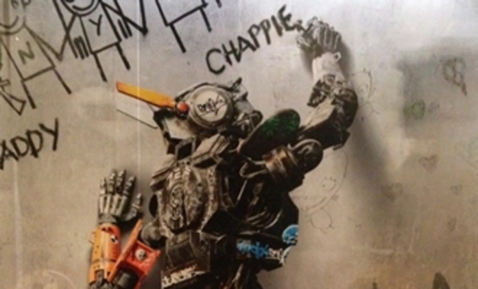 Chappie: Druhý trailer přitvrdil na akci | Fandíme filmu