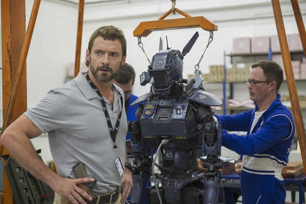 Chappie: První akční klip | Fandíme filmu