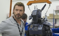 Chappie: Nový trailer opět sází spíš na emoce | Fandíme filmu