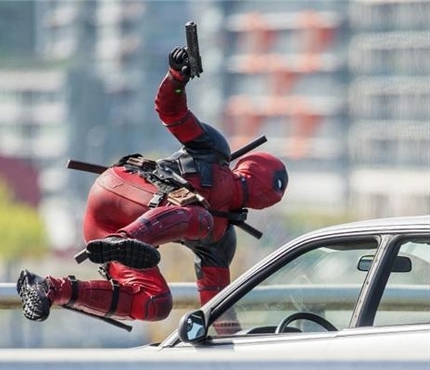 Deadpool: 50 fotek z natáčení, desítka videí | Fandíme filmu