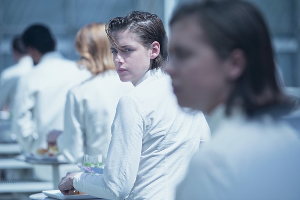 Equals: Kristen Stewart musí skrývat své city | Fandíme filmu