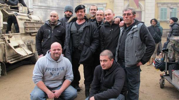 Expendables 2: Nové fotky s Arniem i Willisem | Fandíme filmu