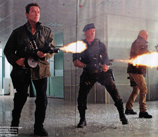 Expendables 2: Nové fotky s Arniem i Willisem | Fandíme filmu