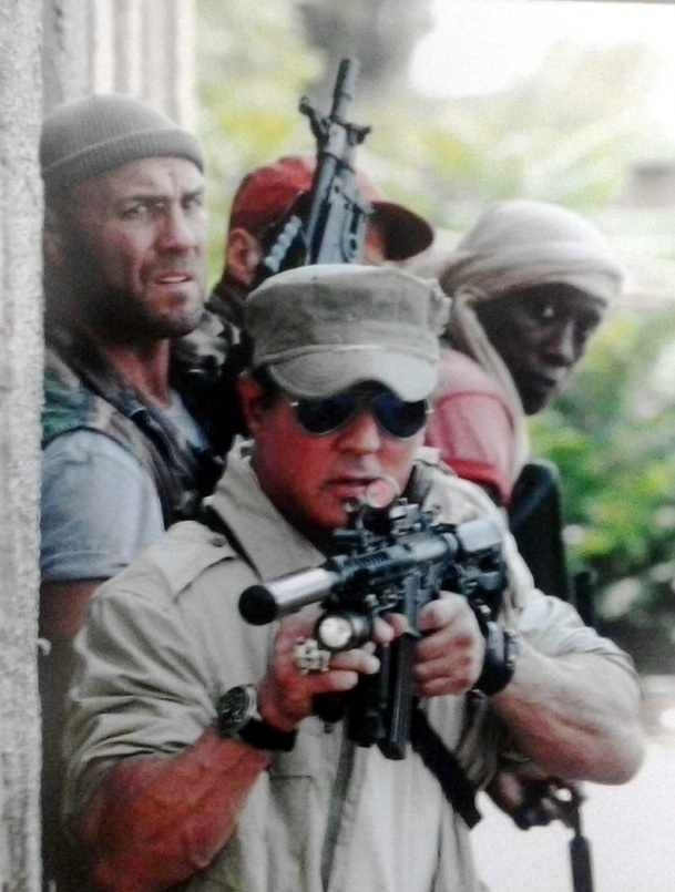 Expendables 3: Arnie, Sly a Ford na nových fotkách | Fandíme filmu