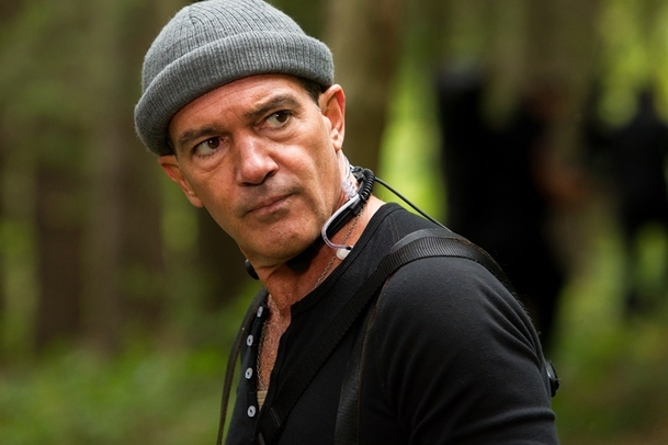 Uncharted: Temperamentní Antonio Banderas na stará kolena zkusí videohry | Fandíme filmu